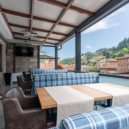 Gasthof чудните мостове Zabŭrdo